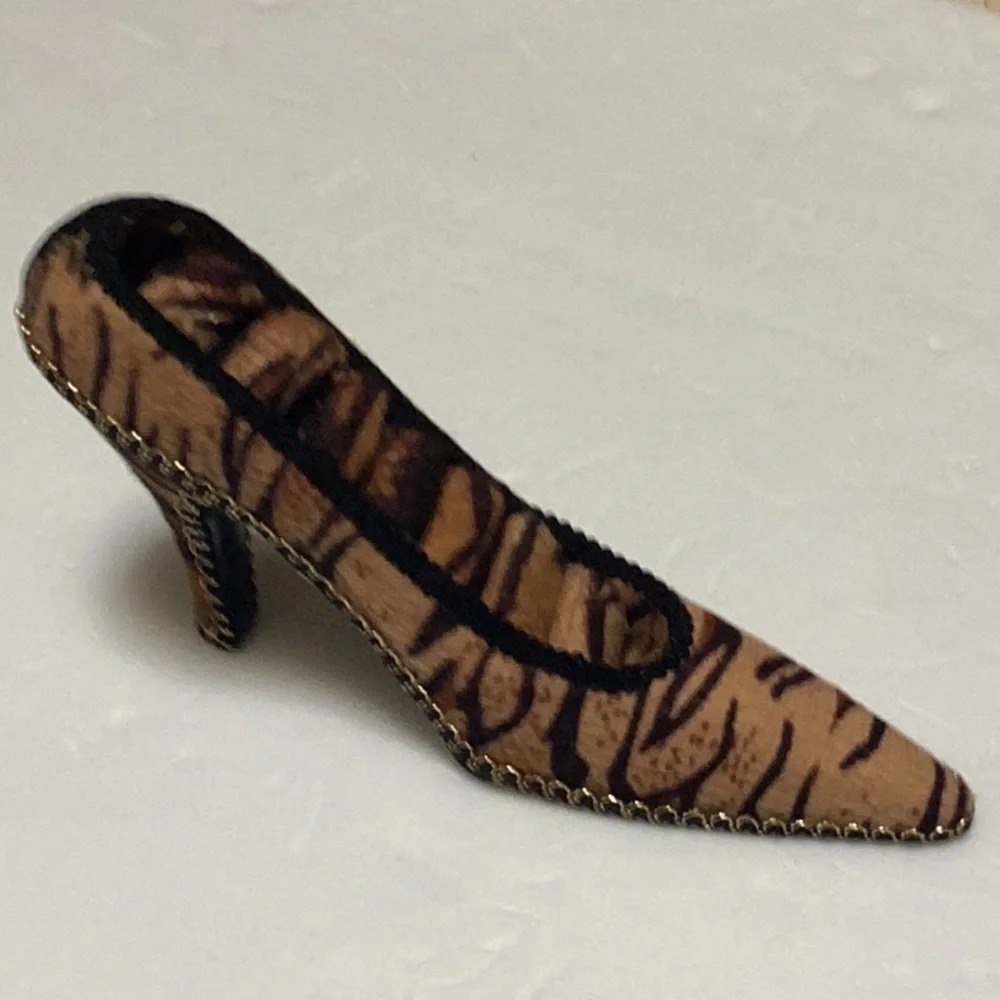 Darice Animal Print Shoe Ring Holder